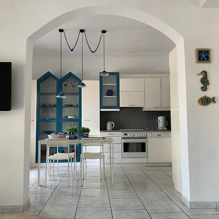Blue Maison *